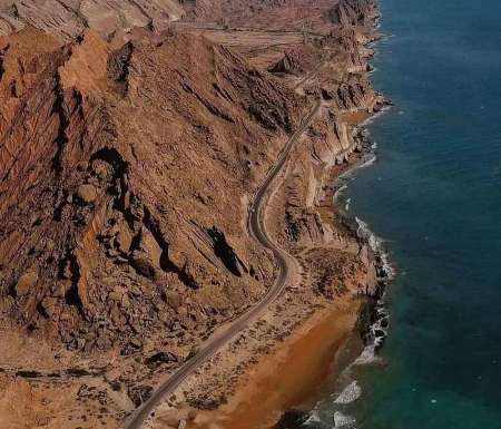 گردنه عشاق هرمزگان تابلویی بی‌بدیل میان دریا و صخره