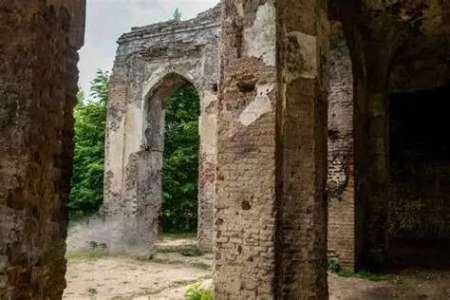 معبد اسپی‌مزگت؛ رازهای کهن سفید مسجد گیلان در دل جنگل‌های تالش