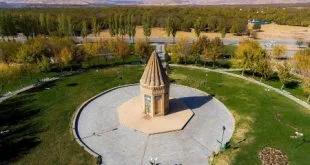 آرامگاه حیقوق نبی؛ بنای باشکوه عهد سلجوقی در تویسرکان