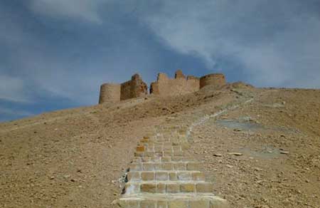 شهر تاریخی بلقیس اسفراین؛ دومین بنای خشتی بزرگ ایران