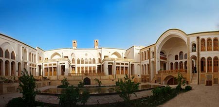 آشنایی با خانه منوچهری کاشان؛ شاهکار معماری و اقامت سنتی
