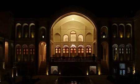 آشنایی با خانه منوچهری کاشان؛ شاهکار معماری و اقامت سنتی