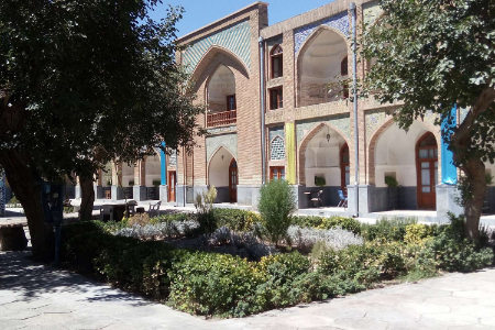 مدرسه عباسقلی‌خان مشهد؛ شاهکار معماری صفوی و جاذبه‌ای کمتر دیده‌شده