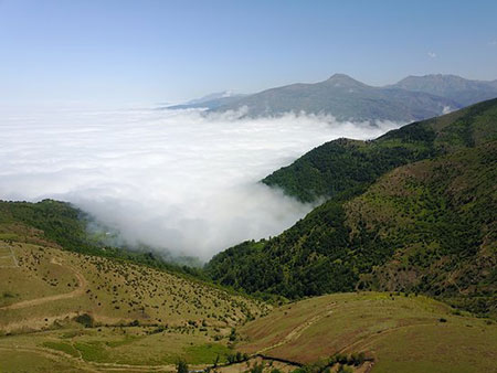 روستای فیلبند؛ راهنمای سفر به بام مازندران و دریای ابر