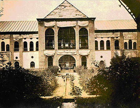 تاریخچه کاخ صاحبقرانیه؛ معماری، حوادث تاریخی و آدرس
